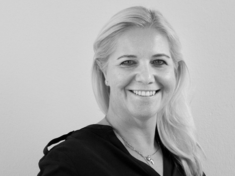 2016_Portrait_Simone_Schlachter_neu_Maria_Ritsch_529B6291_Beitrag